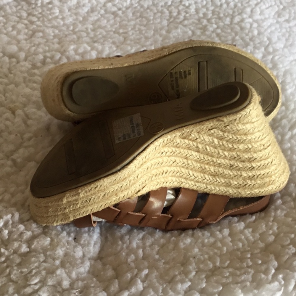 Sandals - Picture 3 of 8